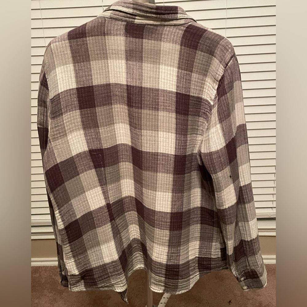 Grey Checkered Button Up - Picture 4 of 4